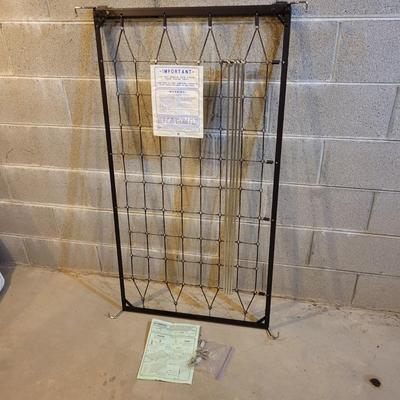 Simmons Solid Wood Crib and Bedding (BS-DW)