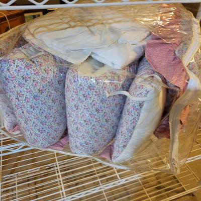 Simmons Solid Wood Crib and Bedding (BS-DW)