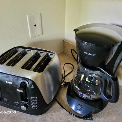 4 slice toaster/ Mr.Coffee lot