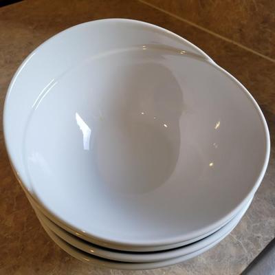 Lot of 7 white bowls