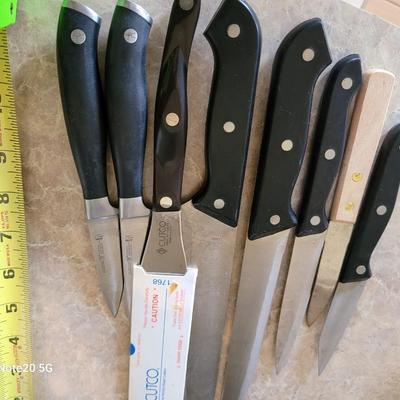 Lot of 8 knives