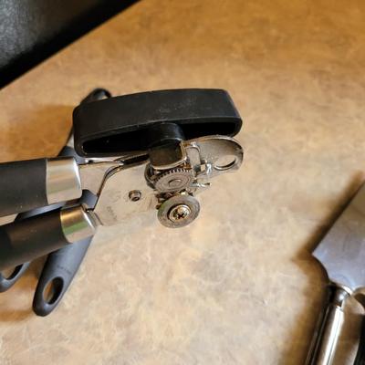 Lot of 2 left handed can openers