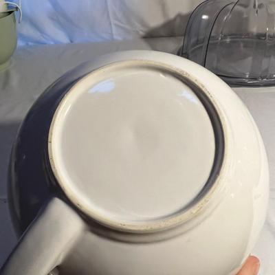 Baking Essentials - Cookie Cutters, Mixing Bowls Plus Much More (K-RG)