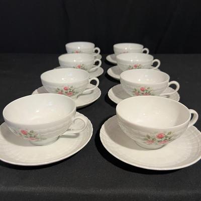 Hutschenreuther Porcelain Dinnerware Set (K-RG)