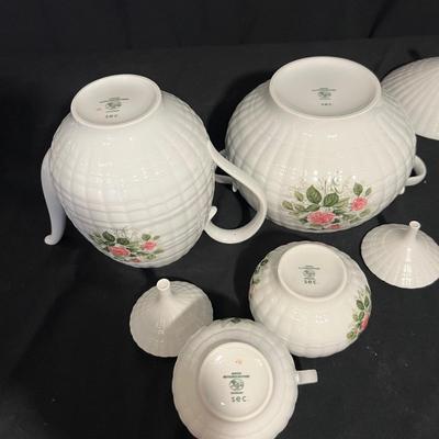 Hutschenreuther Porcelain Dinnerware Set (K-RG)