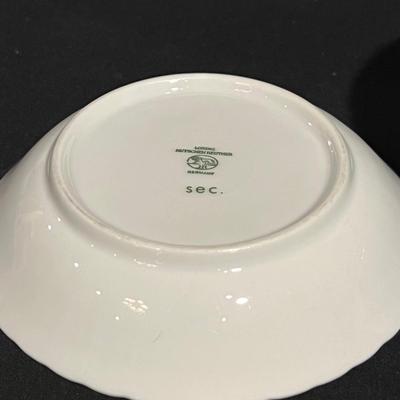 Hutschenreuther Porcelain Dinnerware Set (K-RG)