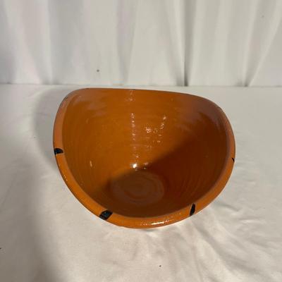 Earthenware Pottery Bowl From Portugal & More (K-RG)