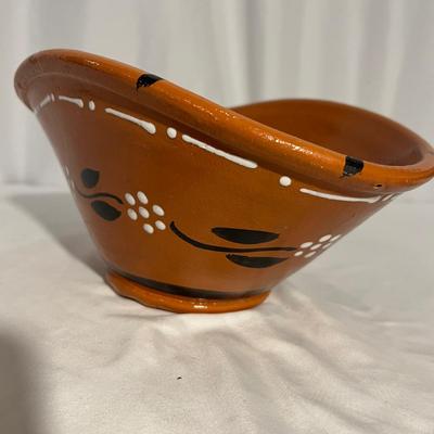 Earthenware Pottery Bowl From Portugal & More (K-RG)