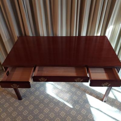 Hickory Furniture Solid Wood Desk from the American Masterpiece Collection (PB-BBL)