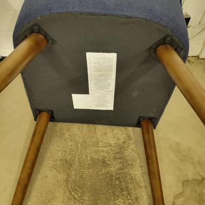 Round Table and Four Fabric Chairs (G-DW)