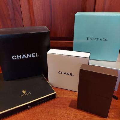 Tiffany, Chanel, Louis Vuitton, Gucci, Prada & More Luxury Brand Boxes & Dust Bags (PB-BBL)