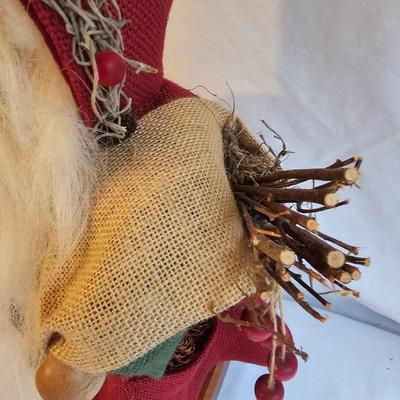 Collection of Santa Claus Figures & More (BR2-JS)