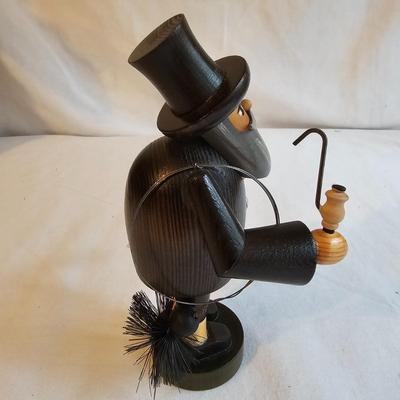 Collection of Santa Claus Figures & More (BR2-JS)