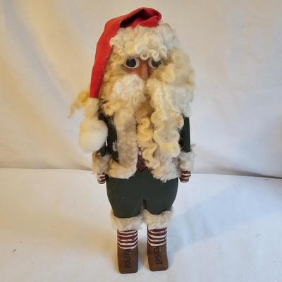 Collection of Santa Claus Figures & More (BR2-JS)