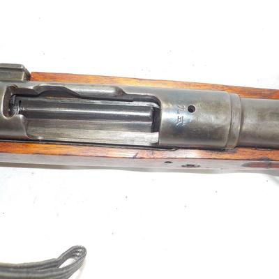 WW2 Japanese Arisaka type 2 / model 99/ 7.7mm, bolt action. est. $300 to $600.
