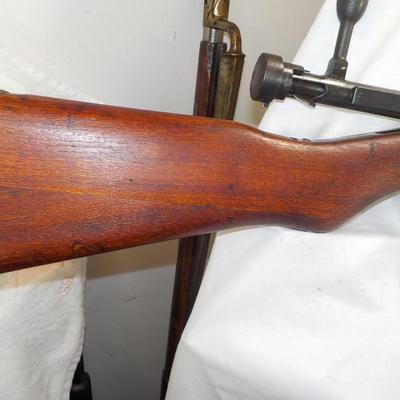 WW2 Japanese Arisaka type 2 / model 99/ 7.7mm, bolt action. est. $300 to $600.