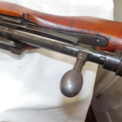WW2 Japanese Arisaka type 2 / model 99/ 7.7mm, bolt action. est. $300 to $600.