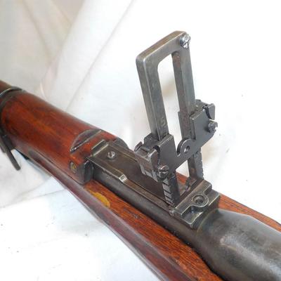 WW2 Japanese Arisaka type 2 / model 99/ 7.7mm, bolt action. est. $300 to $600.