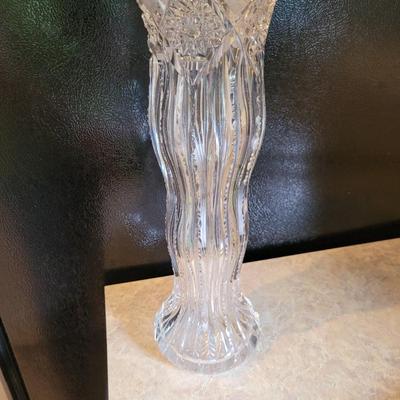 14" Art Deco clear cut crystal vase
