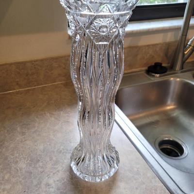 14" Art Deco clear cut crystal vase