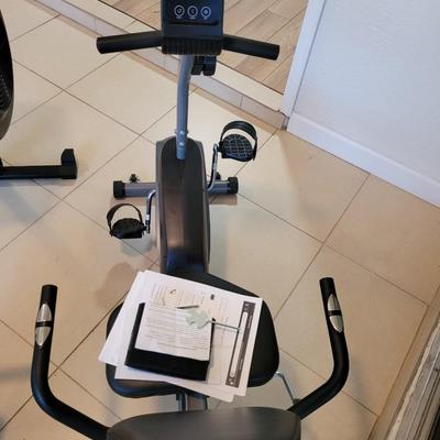 MaxKare Recumbent Bike