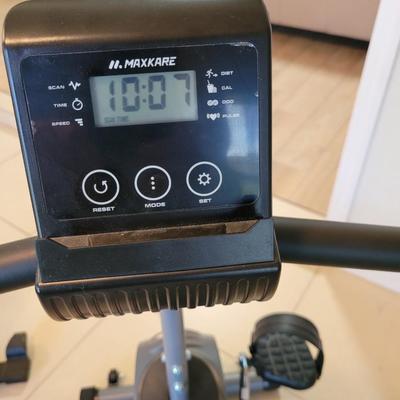 MaxKare Recumbent Bike
