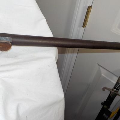 Stevens Favorite Model 26 Crack shot vintage rifle. est. $120 to $300.