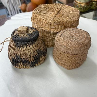 Folk Art Baskets Smaller Lot of 3