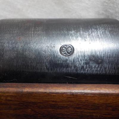 Mauser Model Fat 41, 6.6 x 52 mm Carcana rifle. est $200 to $600.
