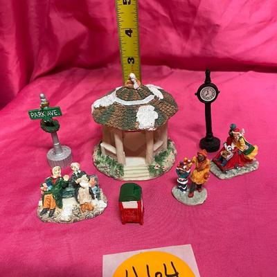 American Landmarks figures