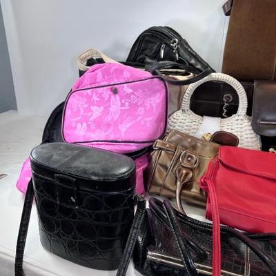 Vintage purses and cosmetic bags
