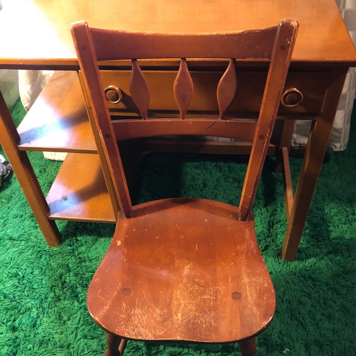LOT 26M Vintage Ethan Allen Baumritter Desk w/ Chair