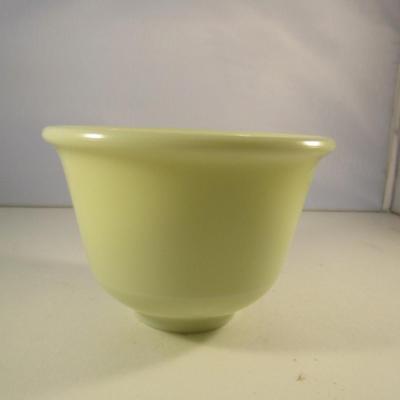 Vintage Custard Colored Uranium Glass Bowl- Approx 6 1/2