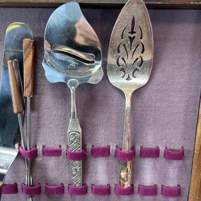 Rogers silver plate, stainless Silverware, other utensils