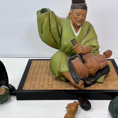 Three Hakata figurines Japan