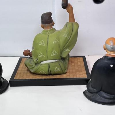 Three Hakata figurines Japan