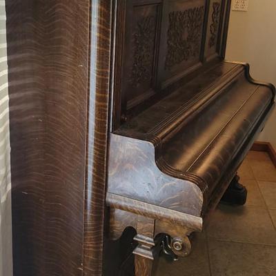 Beautiful Antique Tiger Oak Piano