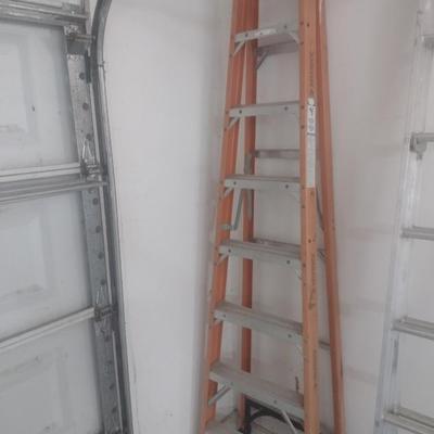 Huskey Brand 7' Fiberglass Ladder