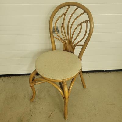 Bamboo Chair and Framed Van Gogh Prints (G-DW)