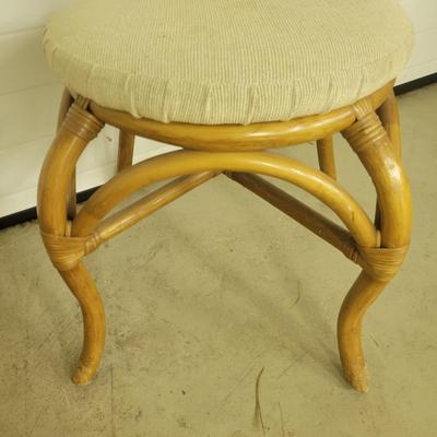Bamboo Chair and Framed Van Gogh Prints (G-DW)