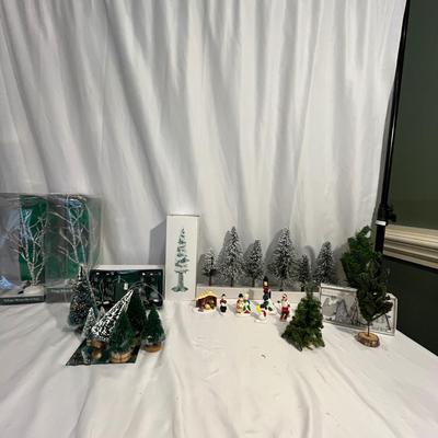 Department 56 Christmas Village & More (G-MG)
