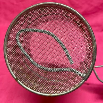 Vintage cup sifter