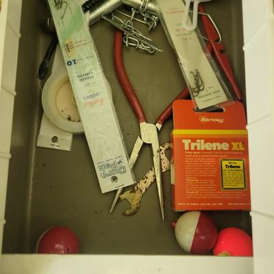 Sage 353 GBS Spin Rod, Plano Tackle Box and Assorted Tackle (G-DW)