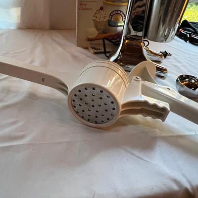 Waring Citrus Juicer, Hamilton Beach DrinkMaster Chrome Classic, & More (K-RG)