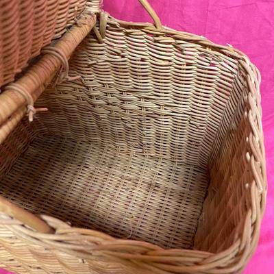 Vtg picnic basket