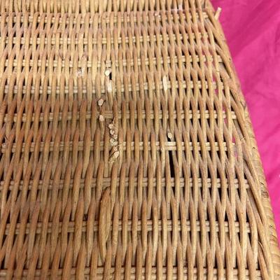 Vtg picnic basket