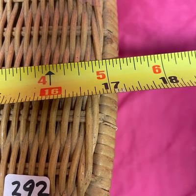 Vtg picnic basket