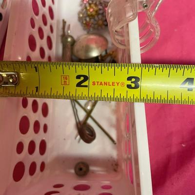2-small trays with misc jewelry etc