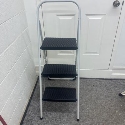 Trio of Step Stools (L-MG)