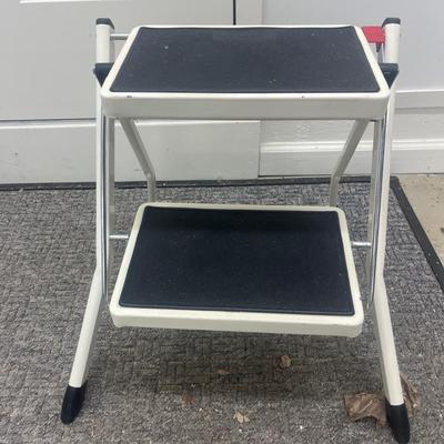 Trio of Step Stools (L-MG)